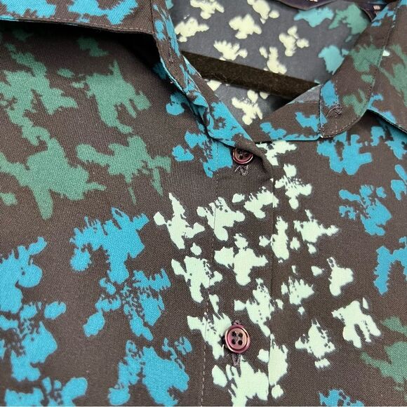 Preston & York blouse. Excellent condition. Beautiful blues. Size 18. - Picture 3 of 7